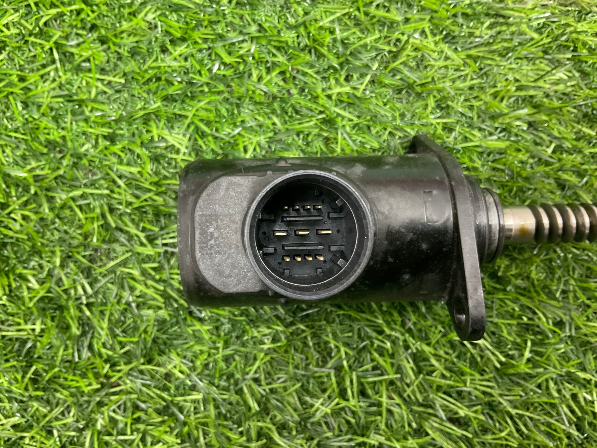 https://gcs.partsauto.market/rn-stockpro.appspot.com/thmbs/userImages/h353NjtZg3VDP19b5HMt7LlpbQ93/part/c4931530-2688-4f02-ae04-5ac5f2b93089_1741358370655.jpg