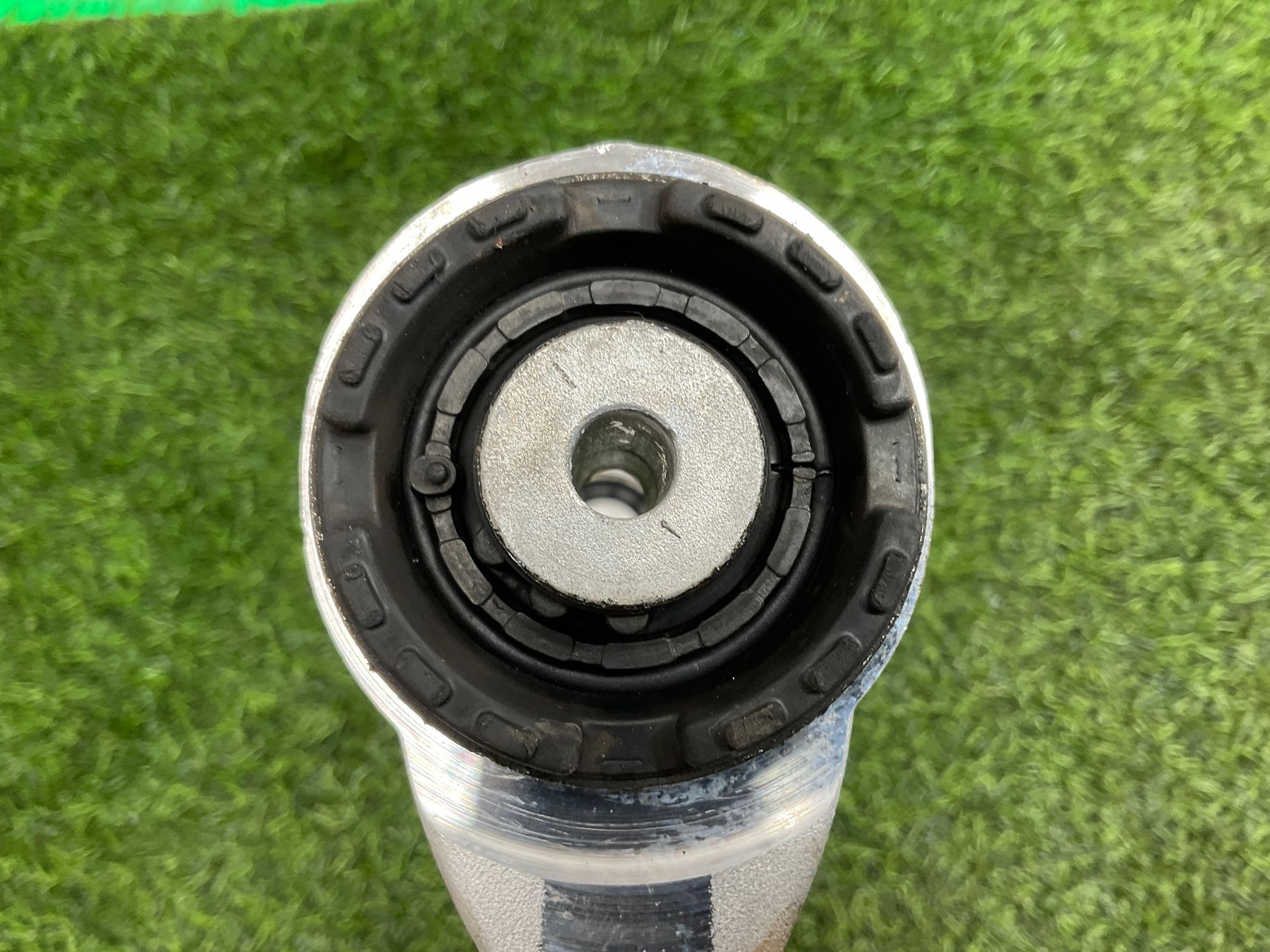 https://gcs.partsauto.market/rn-stockpro.appspot.com/thmbs/userImages/h353NjtZg3VDP19b5HMt7LlpbQ93/part/c4ad14f9-cd40-4a61-b61d-5d3118cbdd12_1744016983058.jpg