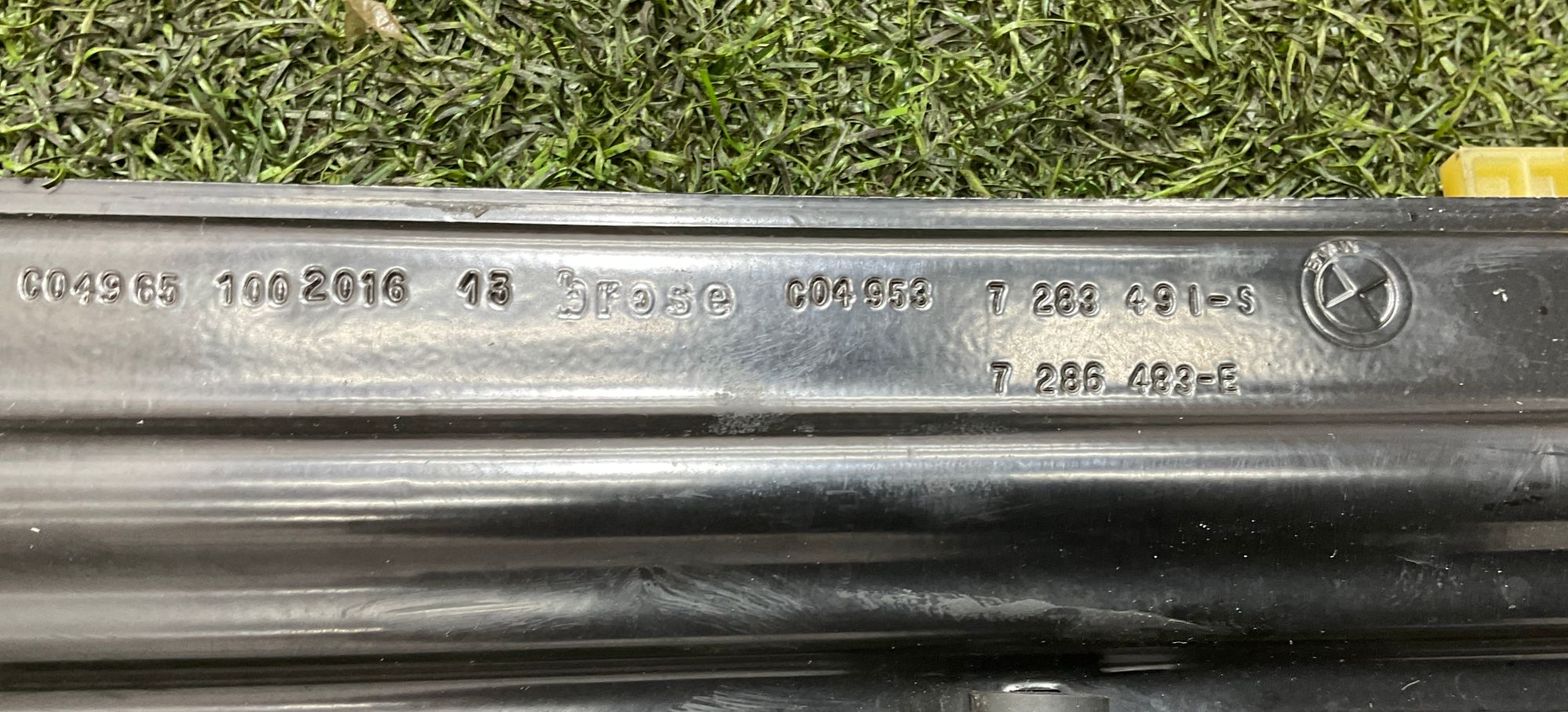 https://gcs.partsauto.market/rn-stockpro.appspot.com/thmbs/userImages/h353NjtZg3VDP19b5HMt7LlpbQ93/part/c5ae7277-4e51-42e0-bc84-7e4ac25fd1af_1746432438366.jpg