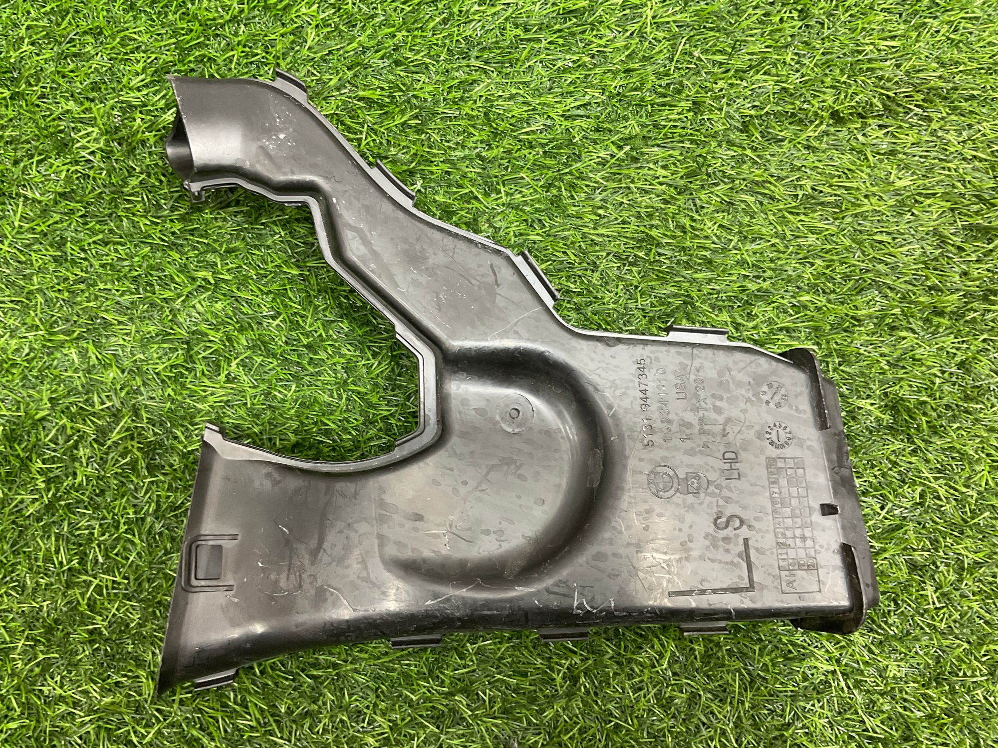 https://gcs.partsauto.market/rn-stockpro.appspot.com/thmbs/userImages/h353NjtZg3VDP19b5HMt7LlpbQ93/part/c5f4488f-c7c1-49b2-8ddc-1fc899e1a8fe_1735026079707.jpg
