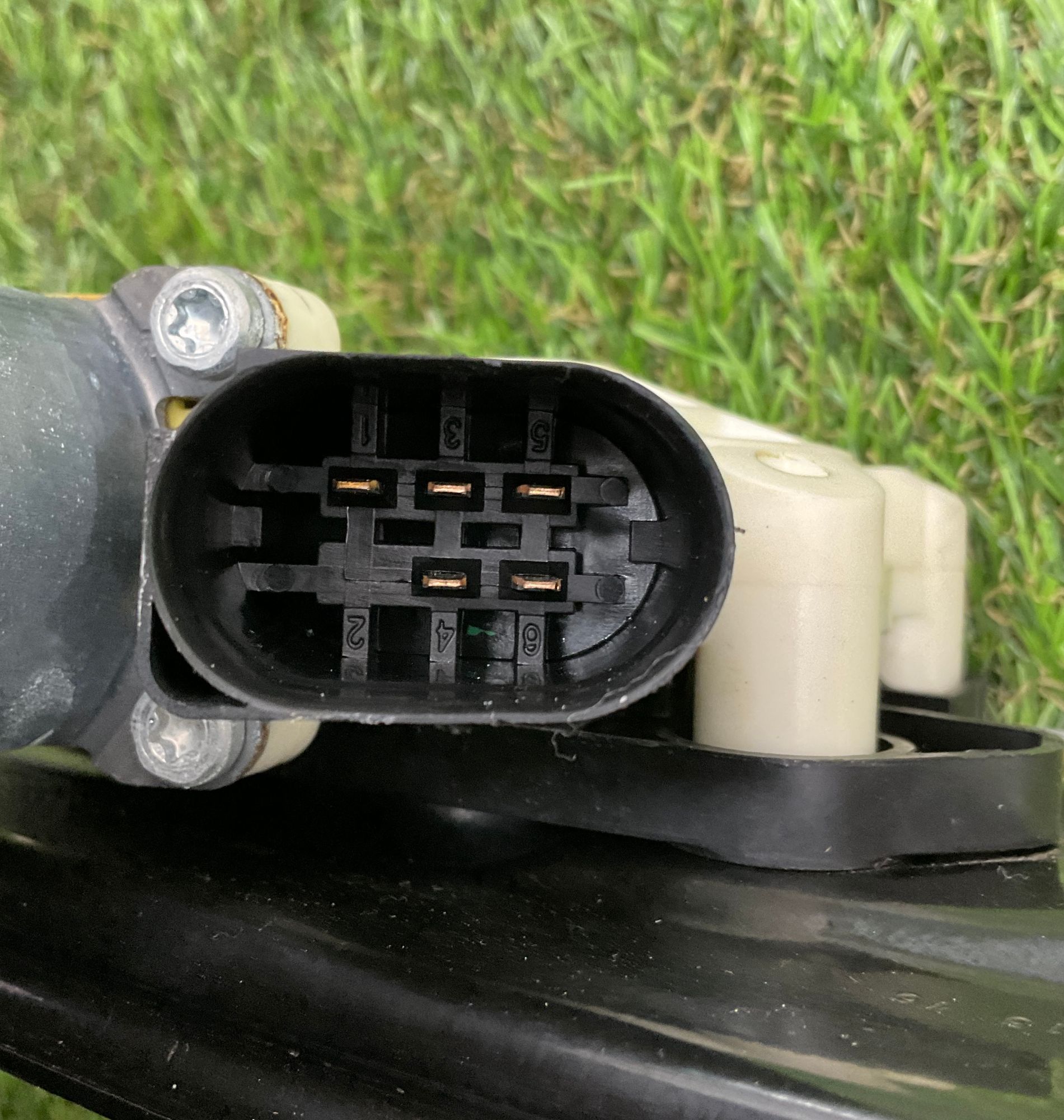 https://gcs.partsauto.market/rn-stockpro.appspot.com/thmbs/userImages/h353NjtZg3VDP19b5HMt7LlpbQ93/part/c796810a-4e3e-4c58-a6ab-4a0f9616910d_1747057493722.jpg