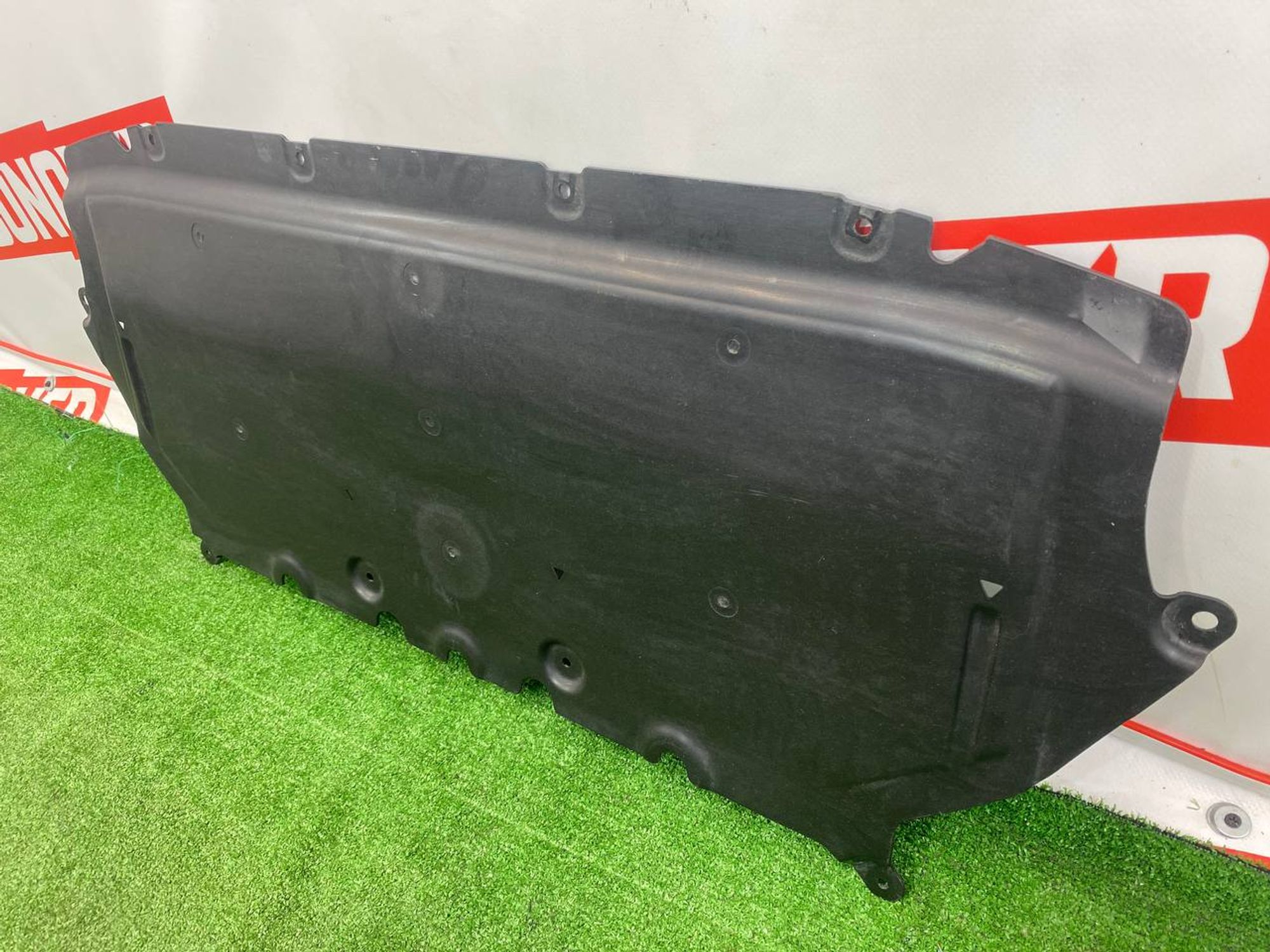 https://gcs.partsauto.market/rn-stockpro.appspot.com/thmbs/userImages/h353NjtZg3VDP19b5HMt7LlpbQ93/part/c8ad24fb-0297-4a2f-b1cb-b30b97a4a918_1748339970848.jpg