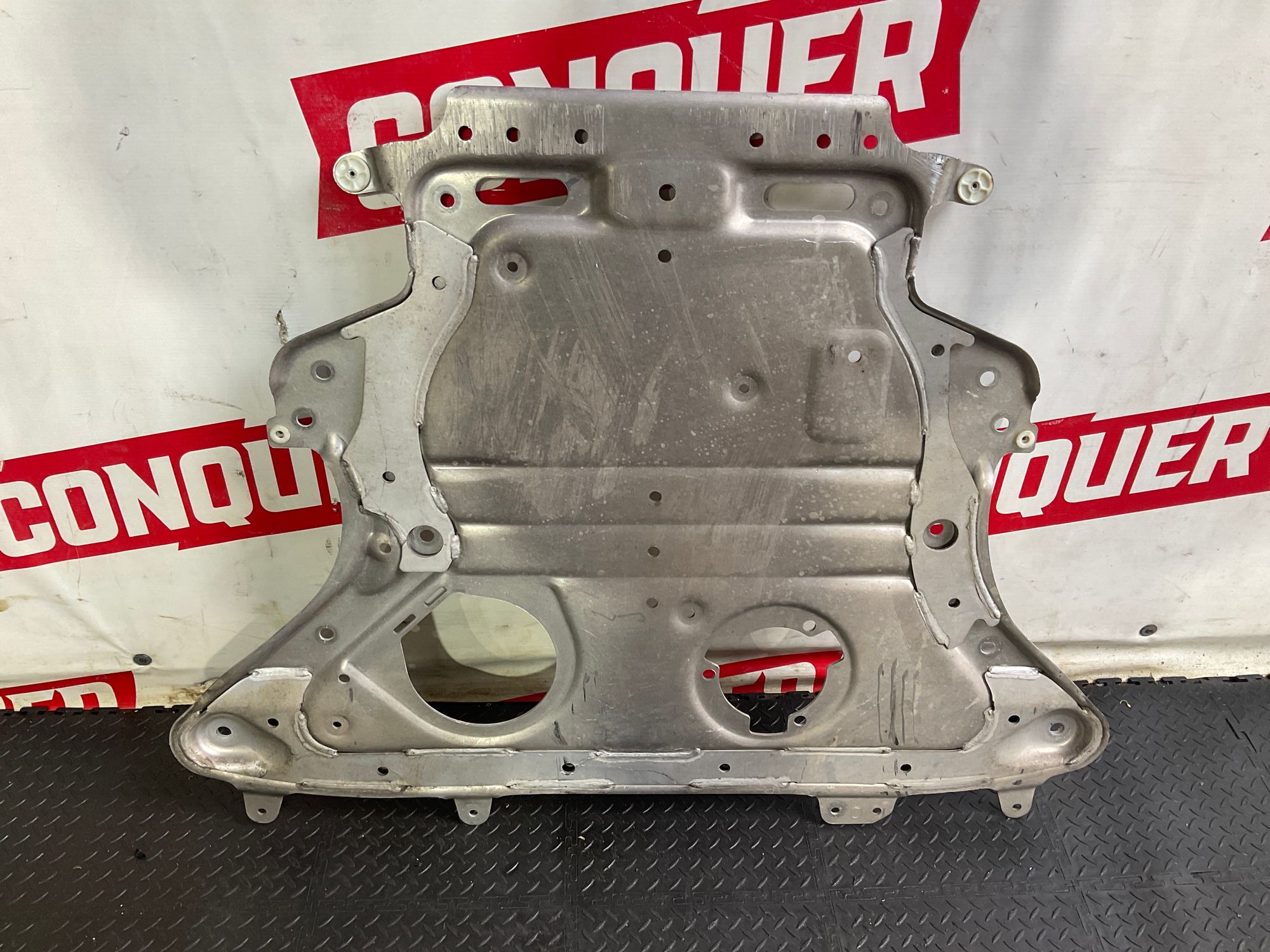 https://gcs.partsauto.market/rn-stockpro.appspot.com/thmbs/userImages/h353NjtZg3VDP19b5HMt7LlpbQ93/part/c9964093-3ec3-4211-bb65-85dceb1175fd_1745940878931.jpg