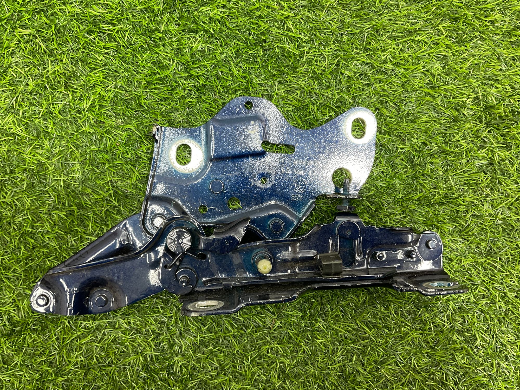 https://gcs.partsauto.market/rn-stockpro.appspot.com/thmbs/userImages/h353NjtZg3VDP19b5HMt7LlpbQ93/part/cd581470-e481-4c74-9282-855d4e71a0e4_1734707826491.jpg