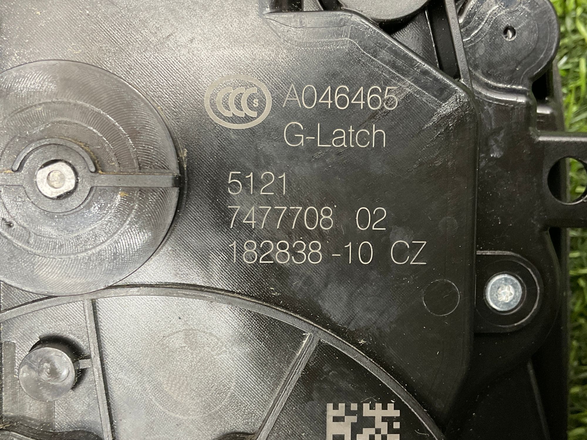 https://gcs.partsauto.market/rn-stockpro.appspot.com/thmbs/userImages/h353NjtZg3VDP19b5HMt7LlpbQ93/part/cf133751-f2ee-44e7-8a7f-55130c6c20ce_1737123796299.jpg
