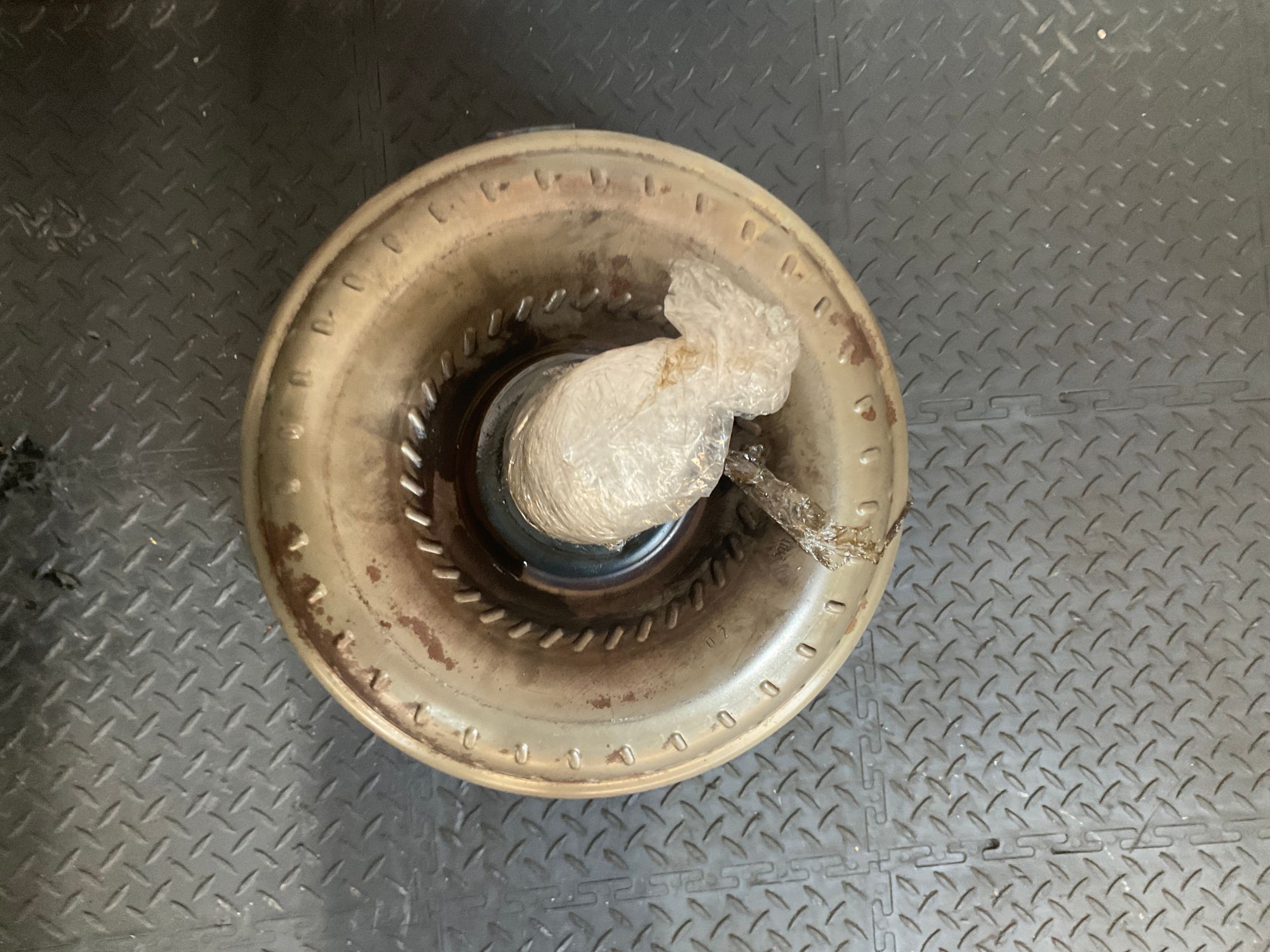 https://gcs.partsauto.market/rn-stockpro.appspot.com/thmbs/userImages/h353NjtZg3VDP19b5HMt7LlpbQ93/part/d05ce84a-db51-4c74-b6a6-9acd0f133928_1745227576148.jpg