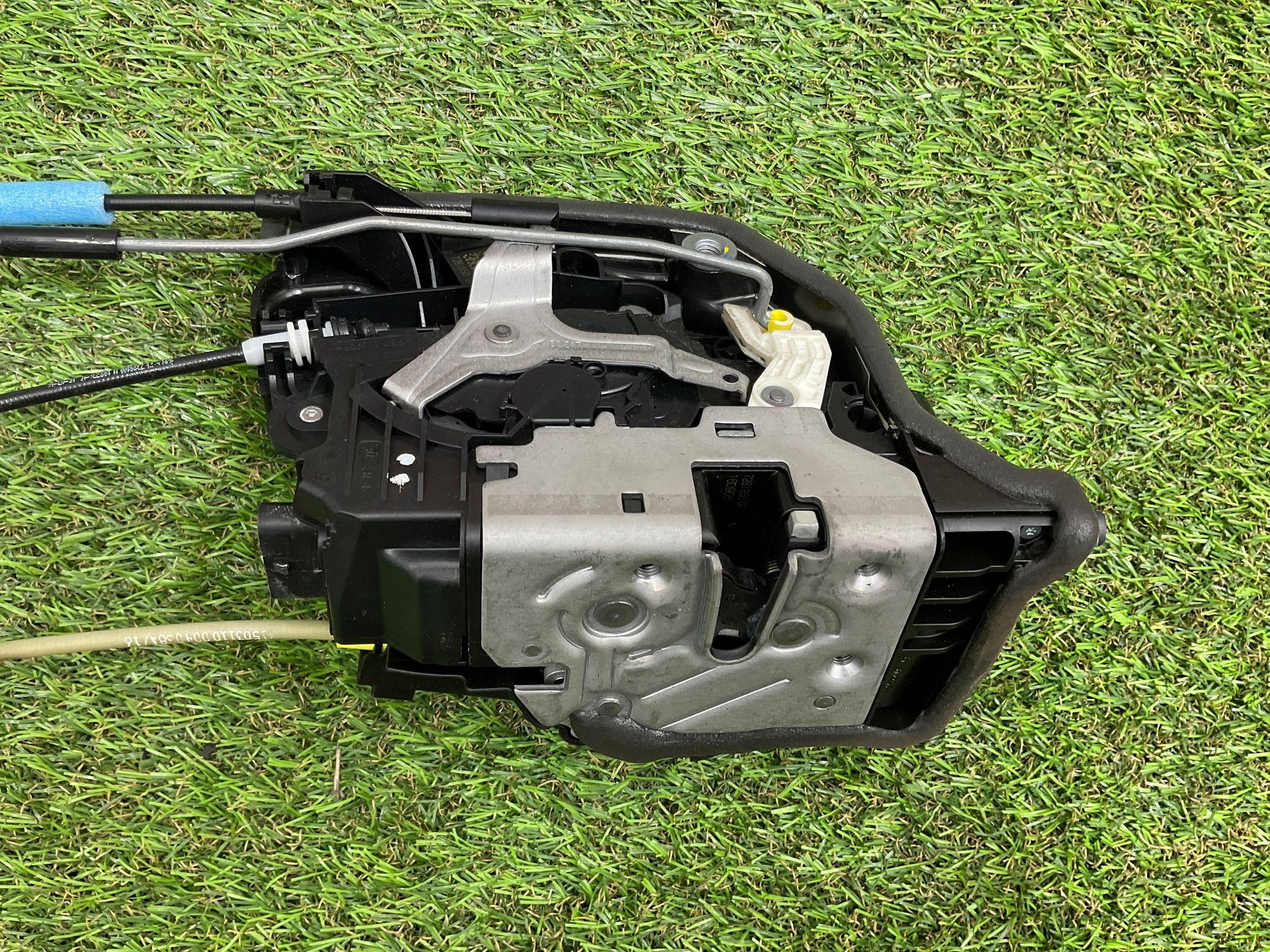 https://gcs.partsauto.market/rn-stockpro.appspot.com/thmbs/userImages/h353NjtZg3VDP19b5HMt7LlpbQ93/part/d1a08e6a-77a0-41d0-9e5a-e8ac654dd4cc_1747036117554.jpg