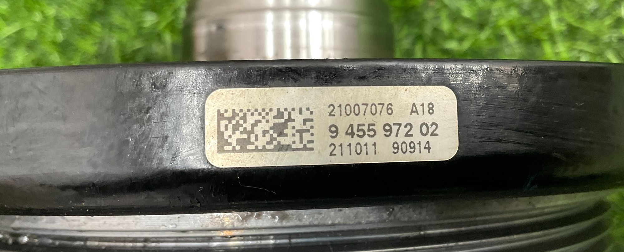 https://gcs.partsauto.market/rn-stockpro.appspot.com/thmbs/userImages/h353NjtZg3VDP19b5HMt7LlpbQ93/part/d3aa5531-5883-4b7e-bed0-1b7d02d90ac4_1741358280662.jpg