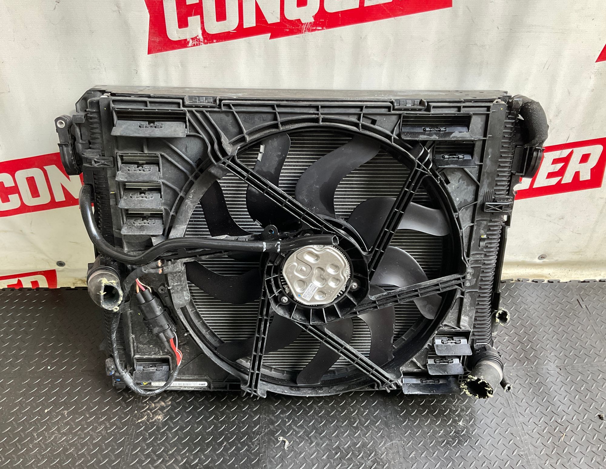 https://gcs.partsauto.market/rn-stockpro.appspot.com/thmbs/userImages/h353NjtZg3VDP19b5HMt7LlpbQ93/part/d4653822-d392-44cc-a65e-f05fd9e09f93_1747838720840.jpg