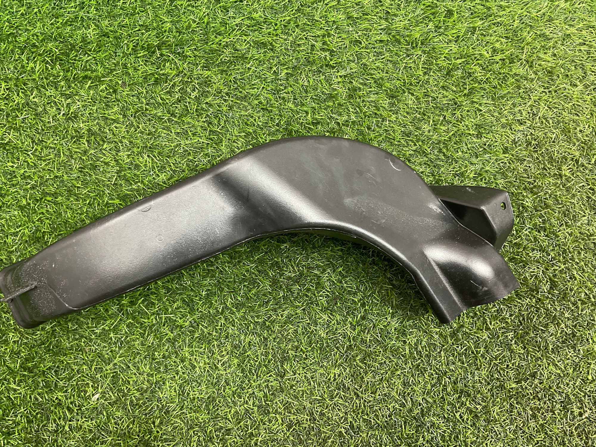 https://gcs.partsauto.market/rn-stockpro.appspot.com/thmbs/userImages/h353NjtZg3VDP19b5HMt7LlpbQ93/part/d599877e-28b7-4449-a197-adb0891fa93a_1742550352648.jpg
