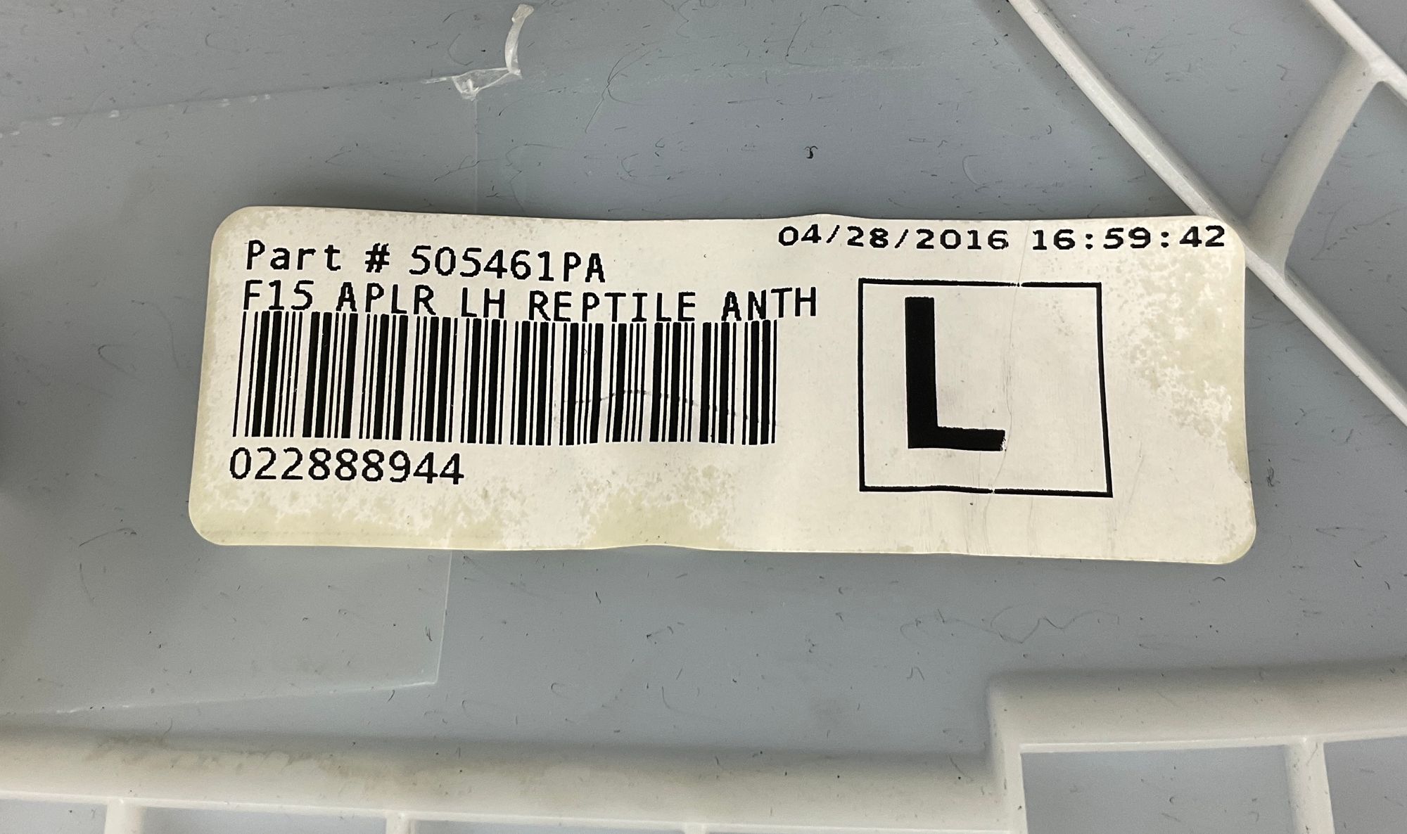 https://gcs.partsauto.market/rn-stockpro.appspot.com/thmbs/userImages/h353NjtZg3VDP19b5HMt7LlpbQ93/part/d78b89ef-7b6e-4717-987f-ed237226fdd7_1747647947319.jpg