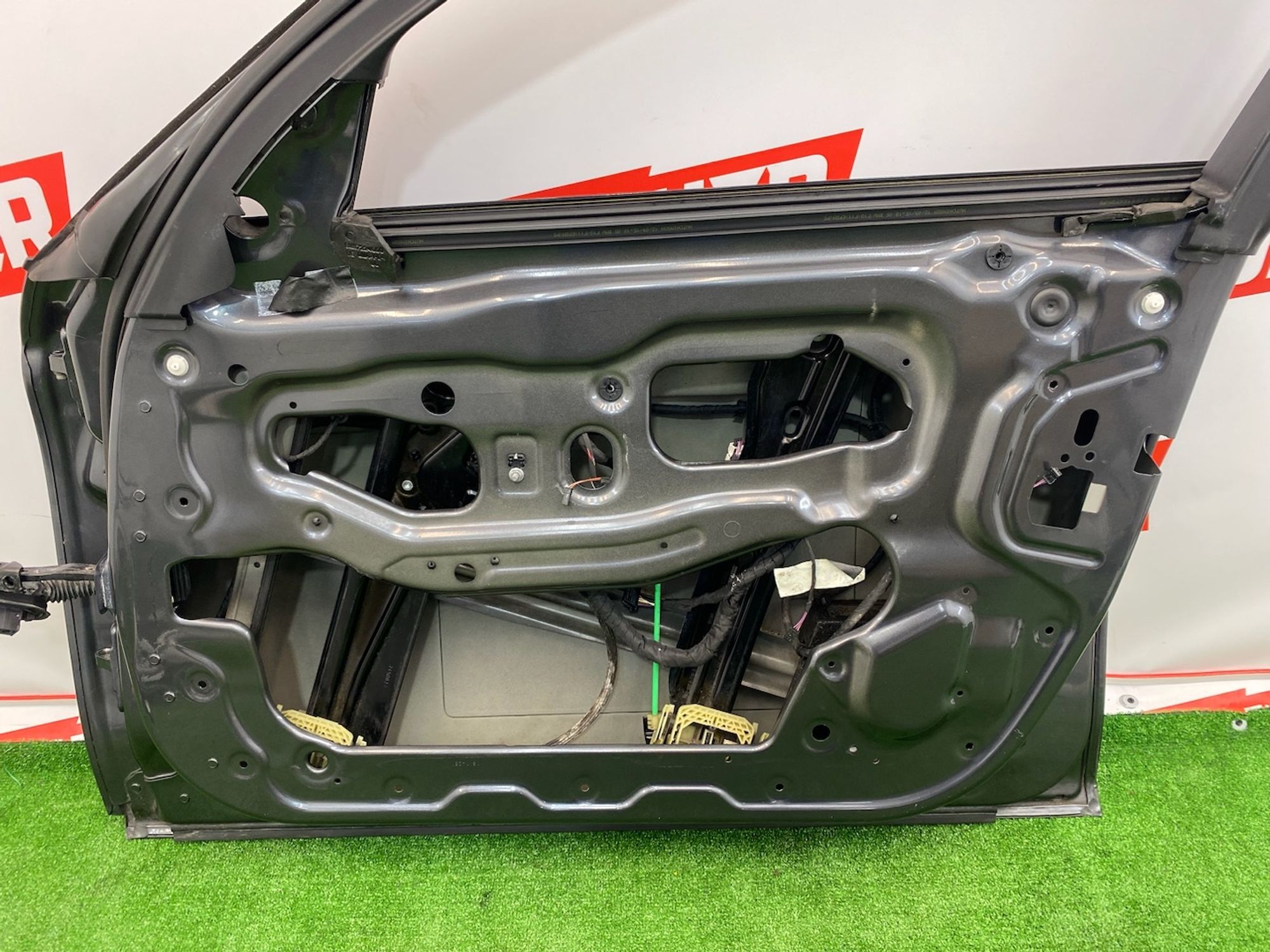 https://gcs.partsauto.market/rn-stockpro.appspot.com/thmbs/userImages/h353NjtZg3VDP19b5HMt7LlpbQ93/part/d9d23952-12d3-4f5f-ba1b-b4df2033ab66_1747918247016.jpg