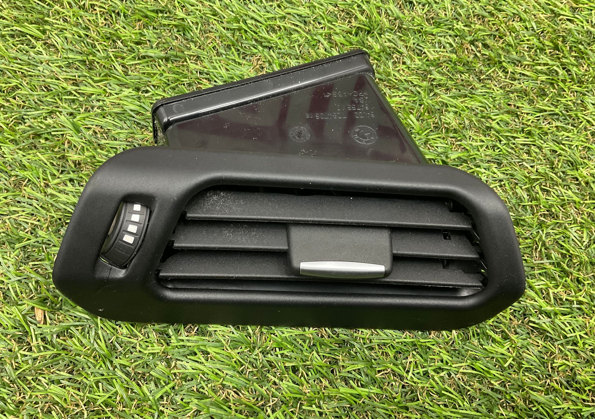 https://gcs.partsauto.market/rn-stockpro.appspot.com/thmbs/userImages/h353NjtZg3VDP19b5HMt7LlpbQ93/part/db770adf-1e43-4993-b72c-a1c698243a86_1747660843634.jpg