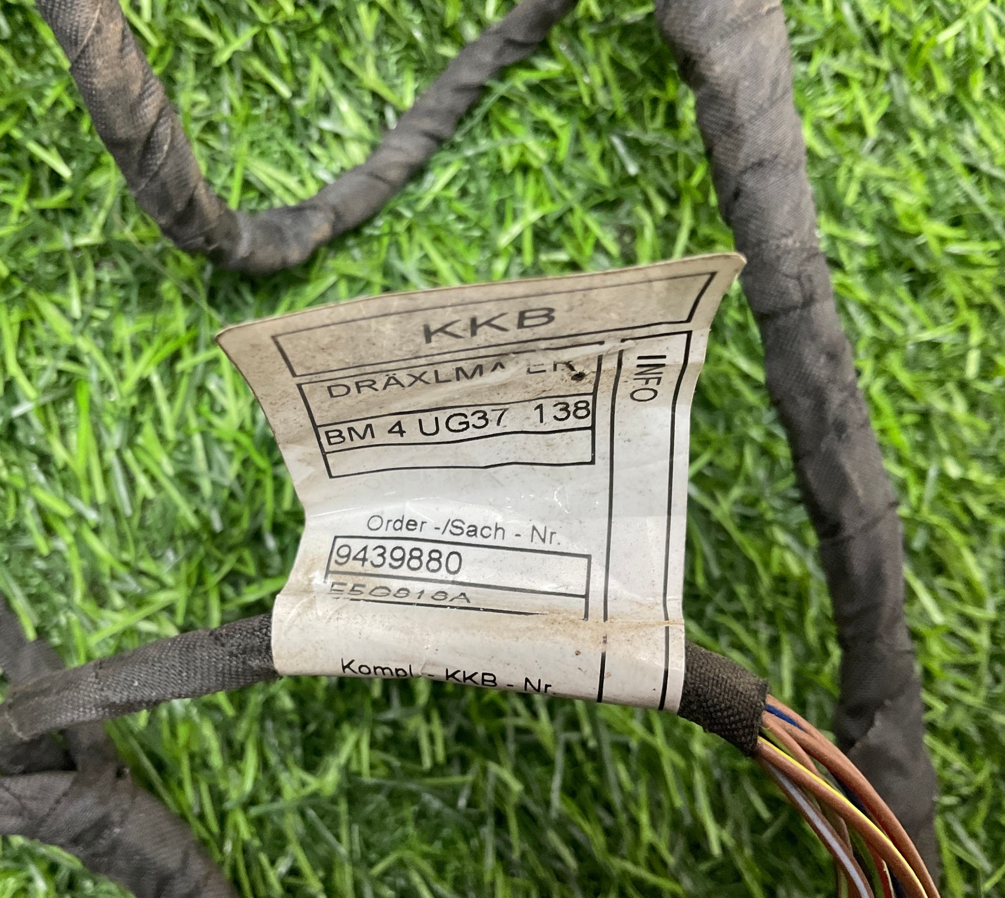 https://gcs.partsauto.market/rn-stockpro.appspot.com/thmbs/userImages/h353NjtZg3VDP19b5HMt7LlpbQ93/part/dcdc6932-9f4b-4e8e-9336-7df9d2c759cf_1735311392969.jpg