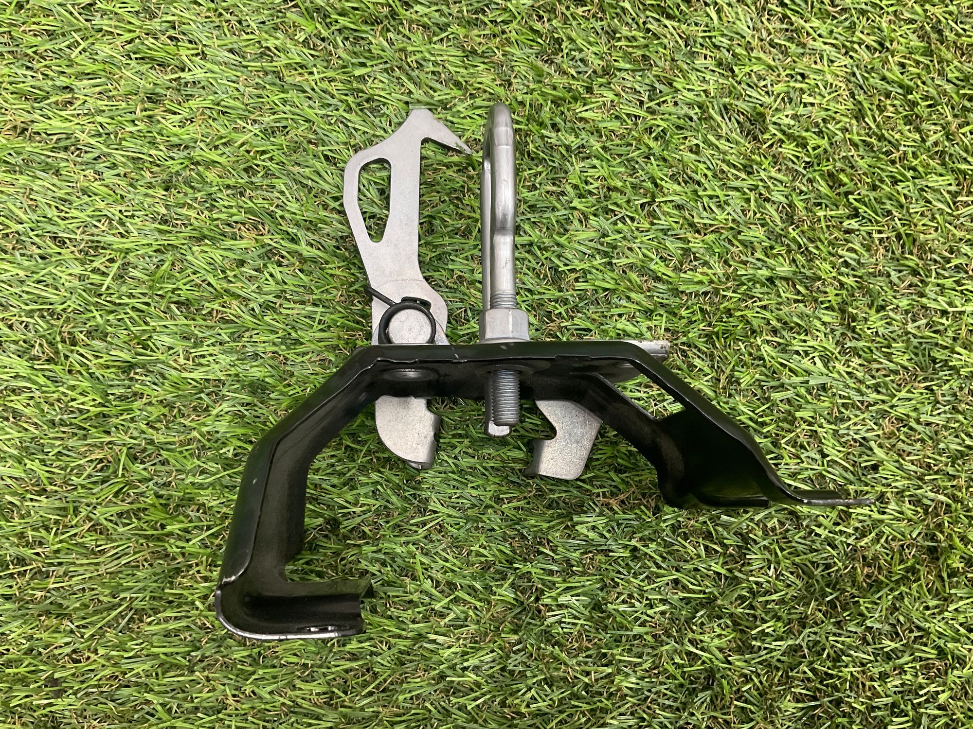 https://gcs.partsauto.market/rn-stockpro.appspot.com/thmbs/userImages/h353NjtZg3VDP19b5HMt7LlpbQ93/part/dfa30395-c4fb-46f0-9186-95fbe3e696be_1747917716002.jpg