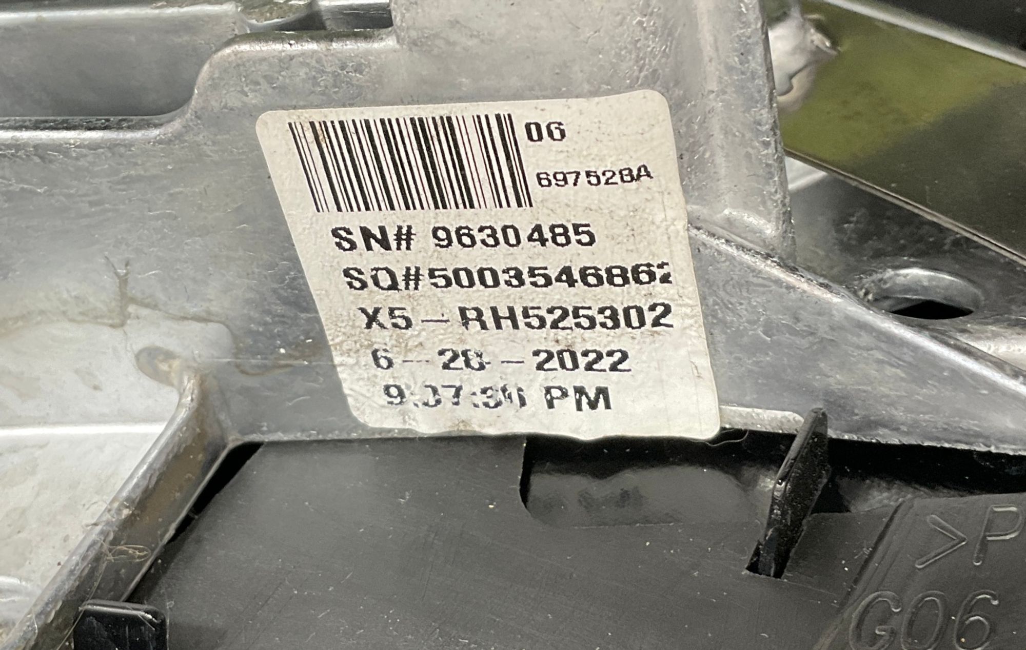 https://gcs.partsauto.market/rn-stockpro.appspot.com/thmbs/userImages/h353NjtZg3VDP19b5HMt7LlpbQ93/part/e022d5d2-9e1a-490f-a675-0a8cf3ffa069_1742980459183.jpg
