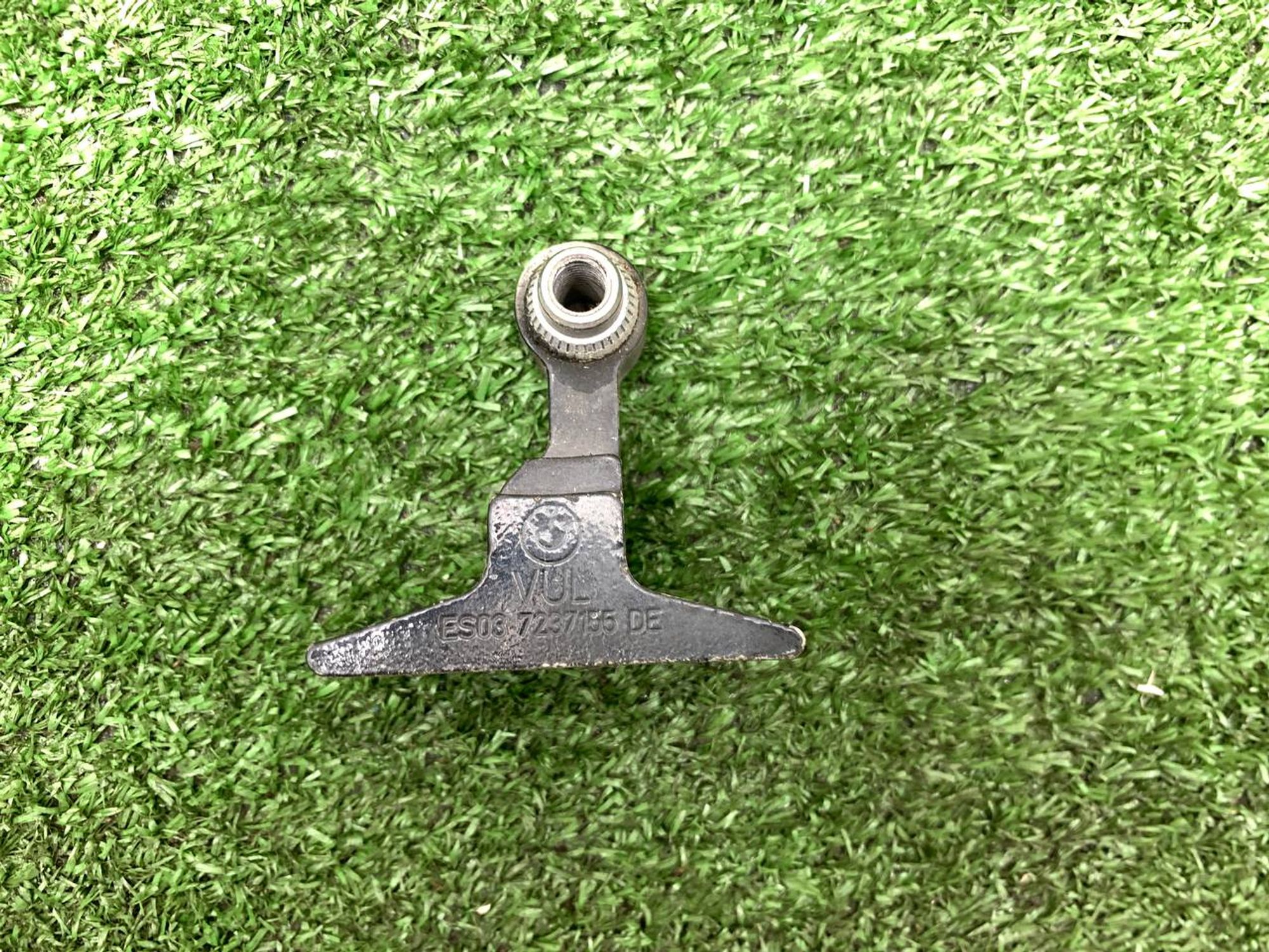 https://gcs.partsauto.market/rn-stockpro.appspot.com/thmbs/userImages/h353NjtZg3VDP19b5HMt7LlpbQ93/part/ea021029-bb10-4d6e-b2c4-40f1d392030c_1720774290283.jpg