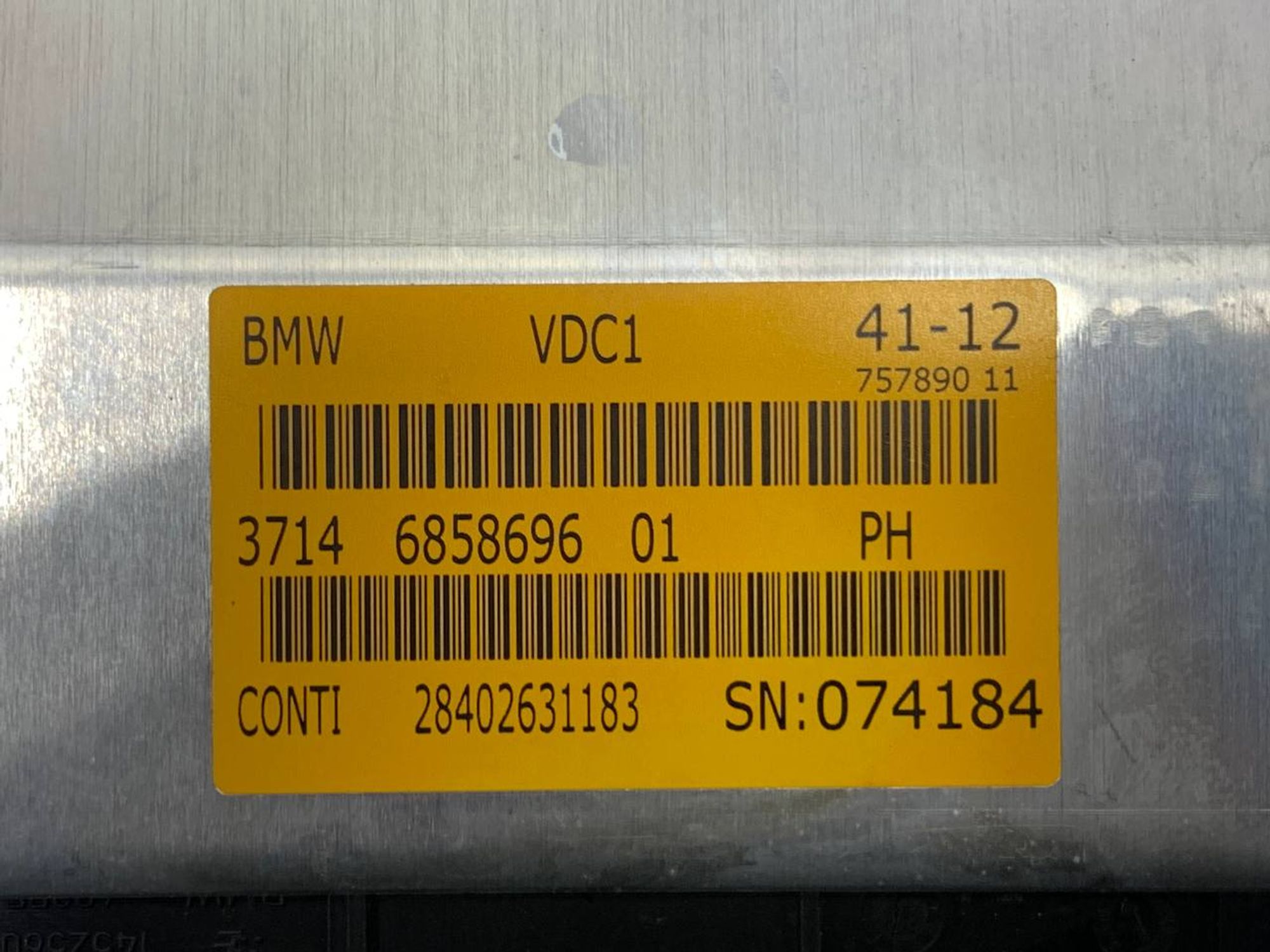 https://gcs.partsauto.market/rn-stockpro.appspot.com/thmbs/userImages/h353NjtZg3VDP19b5HMt7LlpbQ93/part/ea4f52a4-85ac-42a5-9c03-725818c75754_1729783720718.jpg