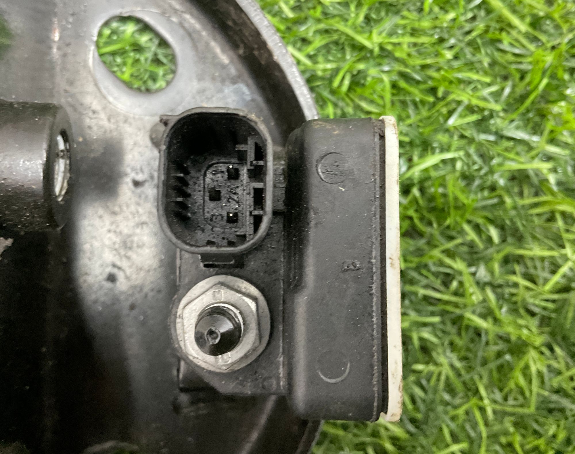 https://gcs.partsauto.market/rn-stockpro.appspot.com/thmbs/userImages/h353NjtZg3VDP19b5HMt7LlpbQ93/part/eb09313c-a9da-4c12-8d2e-3f02f29dc6c4_1742912560292.jpg