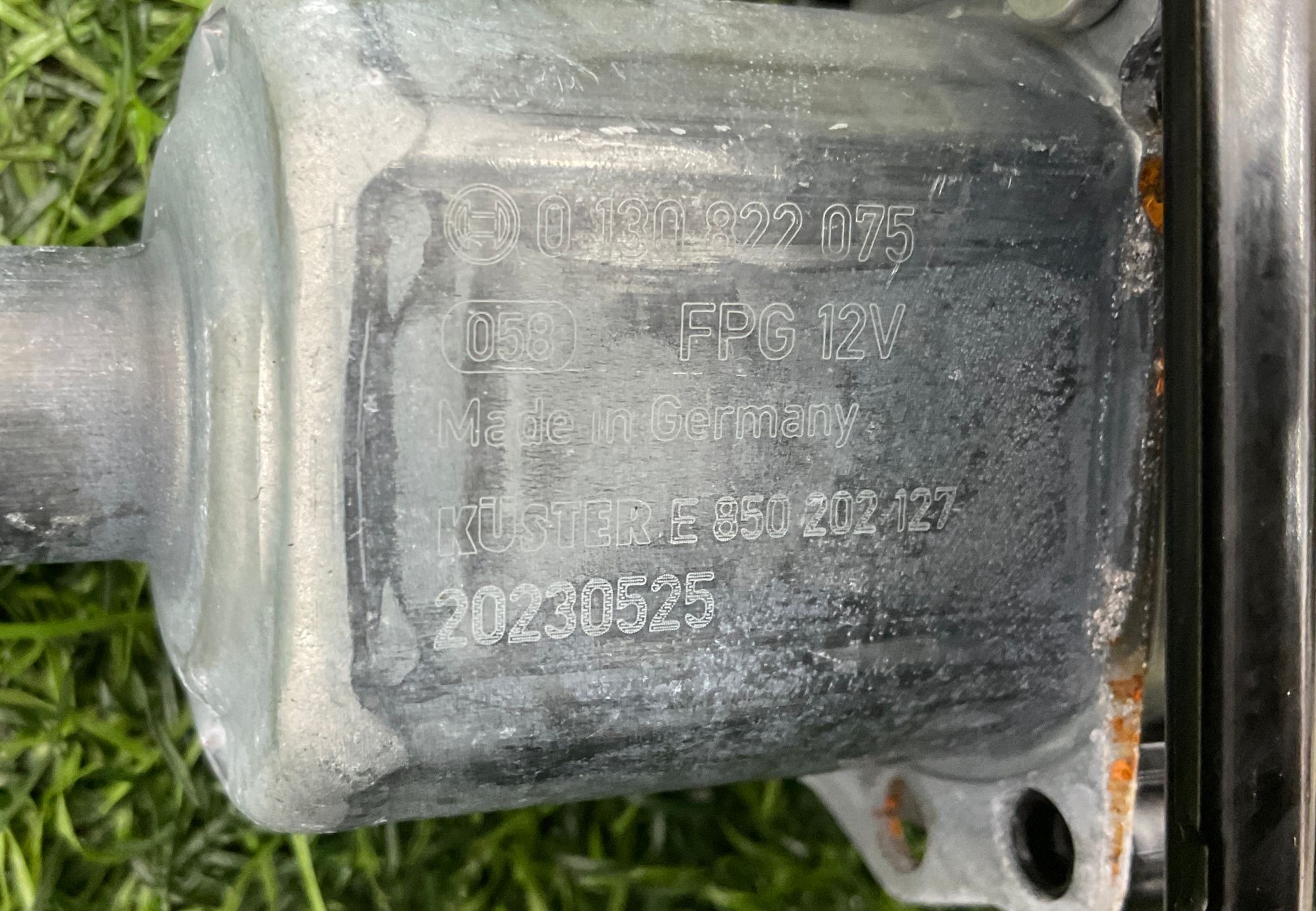 https://gcs.partsauto.market/rn-stockpro.appspot.com/thmbs/userImages/h353NjtZg3VDP19b5HMt7LlpbQ93/part/ec8444ca-62b5-4fc3-999e-68f7148e2af7_1742911778894.jpg