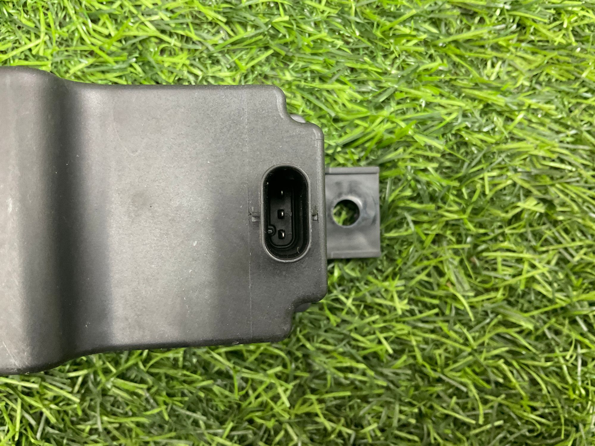 https://gcs.partsauto.market/rn-stockpro.appspot.com/thmbs/userImages/h353NjtZg3VDP19b5HMt7LlpbQ93/part/ed89d331-eb0a-4e47-806c-4316d010be38_1742544971184.jpg