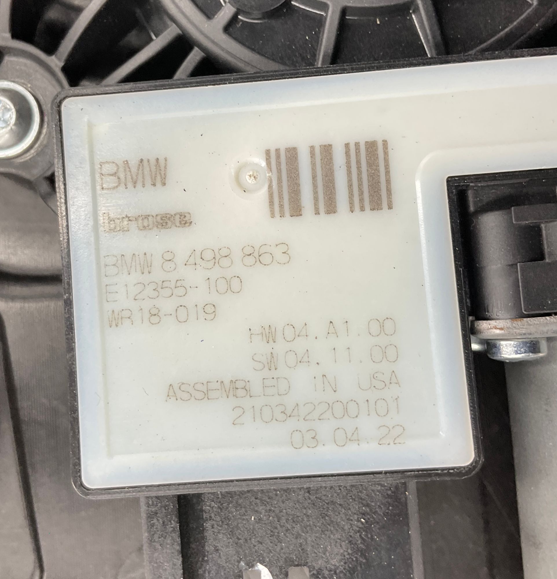 https://gcs.partsauto.market/rn-stockpro.appspot.com/thmbs/userImages/h353NjtZg3VDP19b5HMt7LlpbQ93/part/ee95d840-5e45-408c-921c-bdc1297d5a7f_1748440700403.jpg