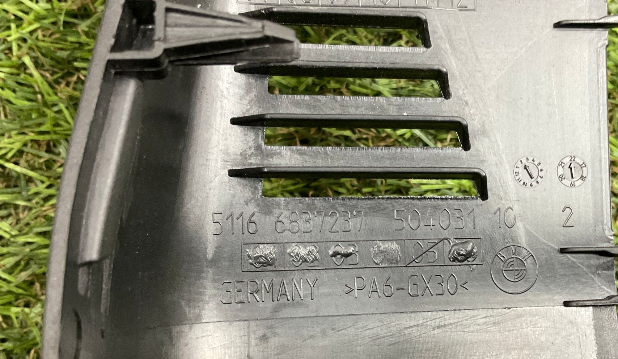 https://gcs.partsauto.market/rn-stockpro.appspot.com/thmbs/userImages/h353NjtZg3VDP19b5HMt7LlpbQ93/part/ef73ccb5-5e19-4d49-b31e-a0d8cc2c4922_1749038841060.jpg