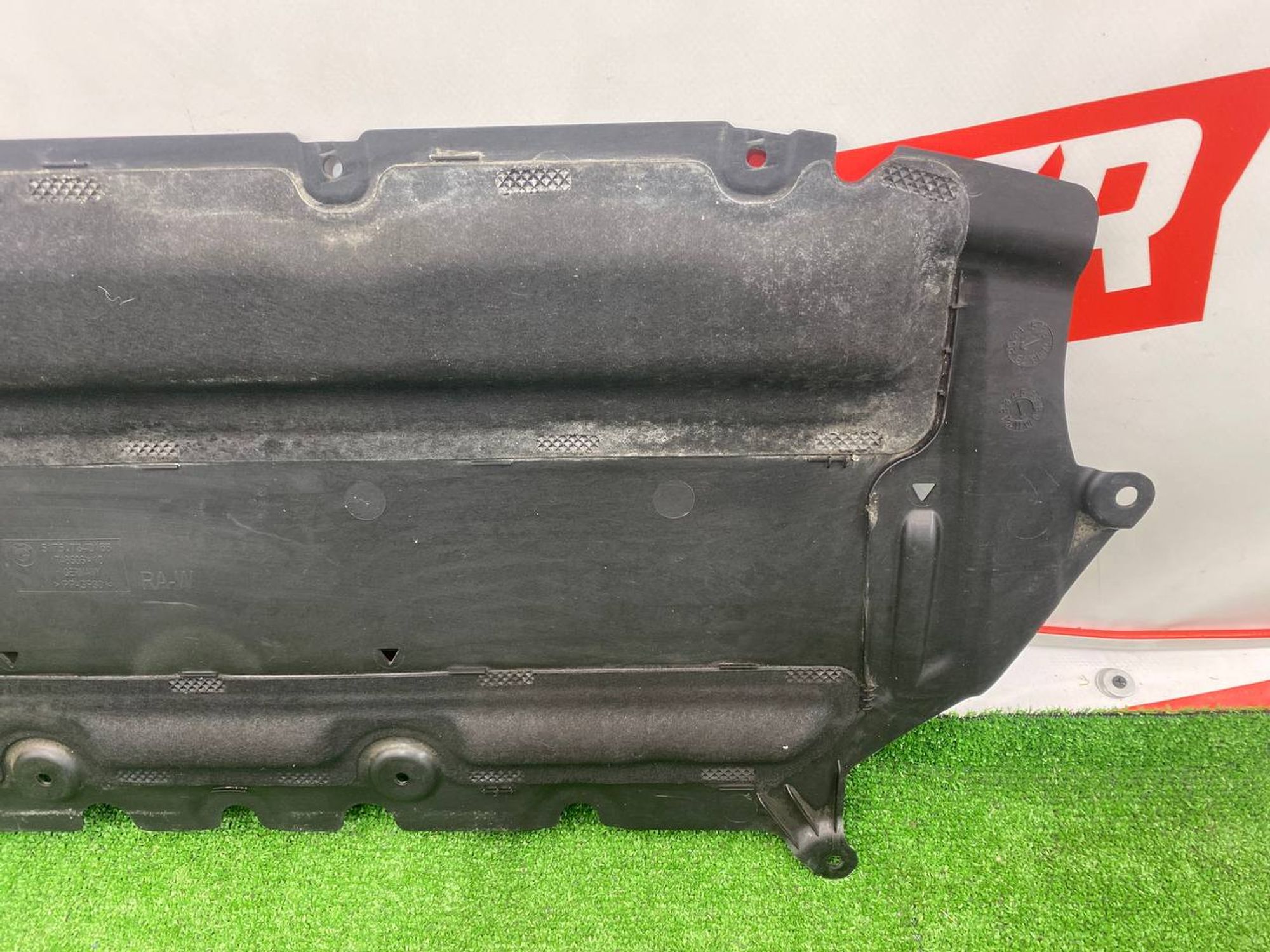 https://gcs.partsauto.market/rn-stockpro.appspot.com/thmbs/userImages/h353NjtZg3VDP19b5HMt7LlpbQ93/part/f0ede841-ffe7-41a4-8000-3ed346942c51_1748339970481.jpg