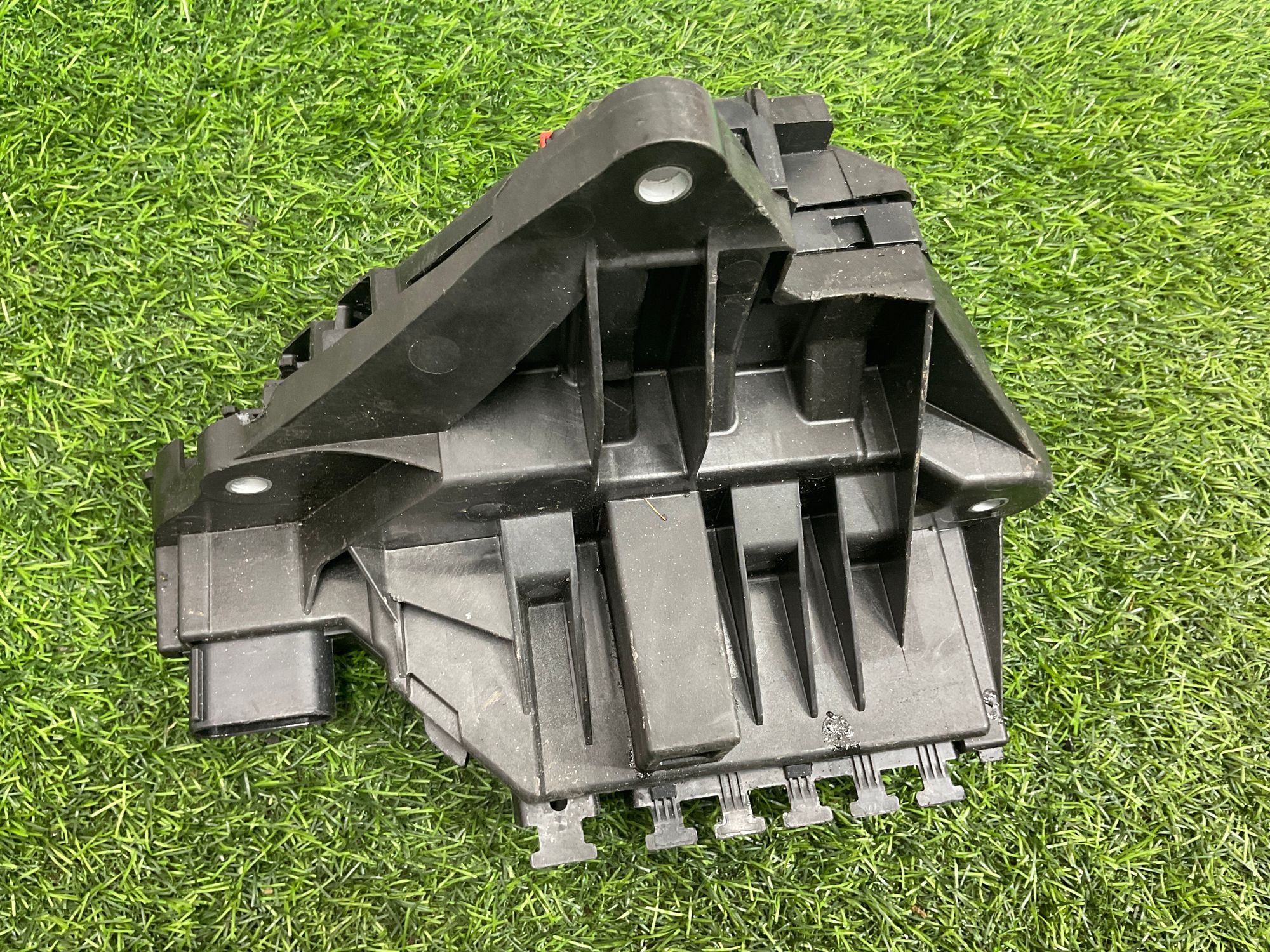 https://gcs.partsauto.market/rn-stockpro.appspot.com/thmbs/userImages/h353NjtZg3VDP19b5HMt7LlpbQ93/part/f1fd90a2-6285-46cd-ac17-ebca6c5d04cc_1742827762068.jpg