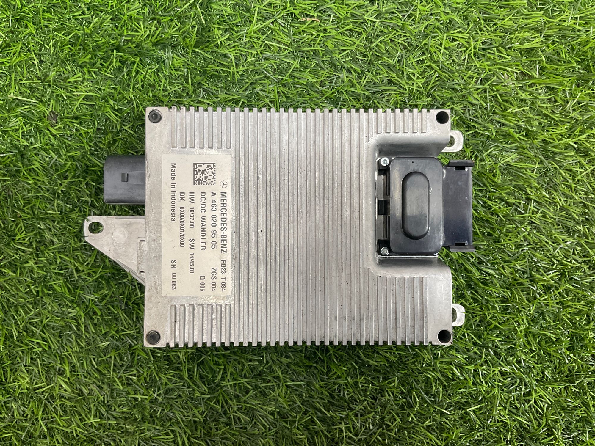 https://gcs.partsauto.market/rn-stockpro.appspot.com/thmbs/userImages/h353NjtZg3VDP19b5HMt7LlpbQ93/part/f22f2f7f-537e-4655-ab7a-1bfb8c04d3c8_1742455231584.jpg