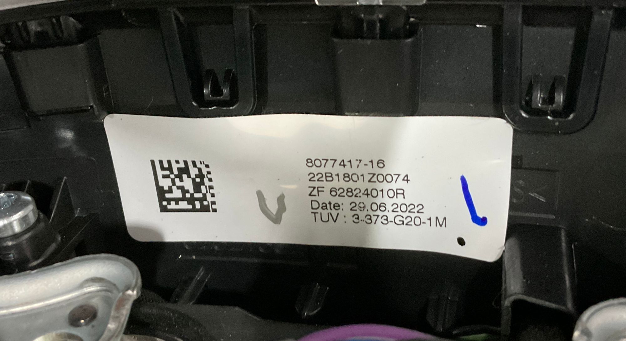 https://gcs.partsauto.market/rn-stockpro.appspot.com/thmbs/userImages/h353NjtZg3VDP19b5HMt7LlpbQ93/part/f3a2b8a4-3c33-48a9-a475-f9b41af51127_1747927302609.jpg