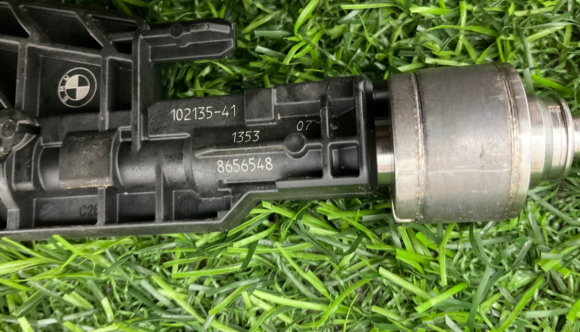 https://gcs.partsauto.market/rn-stockpro.appspot.com/thmbs/userImages/h353NjtZg3VDP19b5HMt7LlpbQ93/part/f4986efb-68a7-4dbd-8832-cc3b0f9392cf_1741609348673.jpg