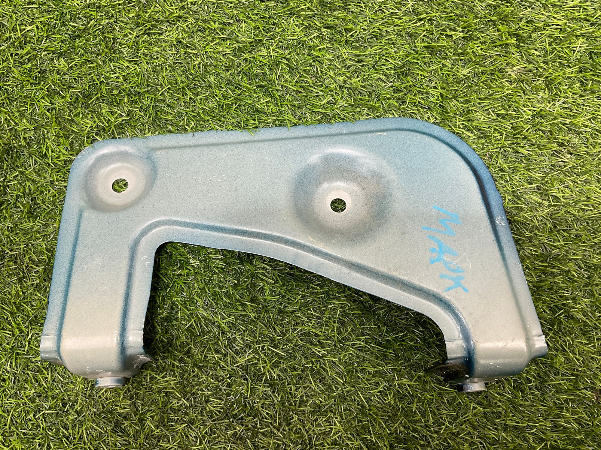 https://gcs.partsauto.market/rn-stockpro.appspot.com/thmbs/userImages/h353NjtZg3VDP19b5HMt7LlpbQ93/part/f4ce69ff-e42f-48c6-9a4e-c136d30f32ef_1735052106611.jpg