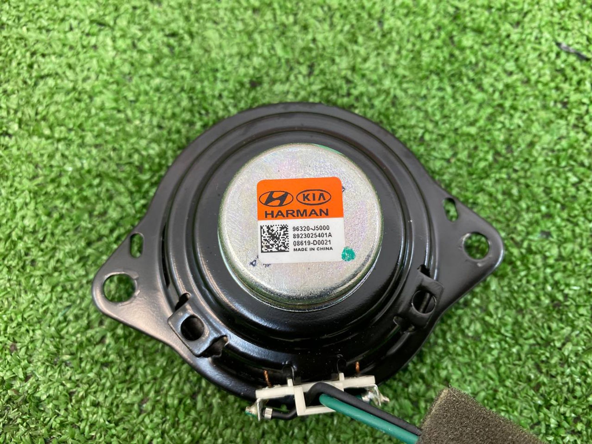 https://gcs.partsauto.market/rn-stockpro.appspot.com/thmbs/userImages/h353NjtZg3VDP19b5HMt7LlpbQ93/part/f4e4468d-e56f-47a3-8e58-4730bbf69f5a_1744025169943.jpg