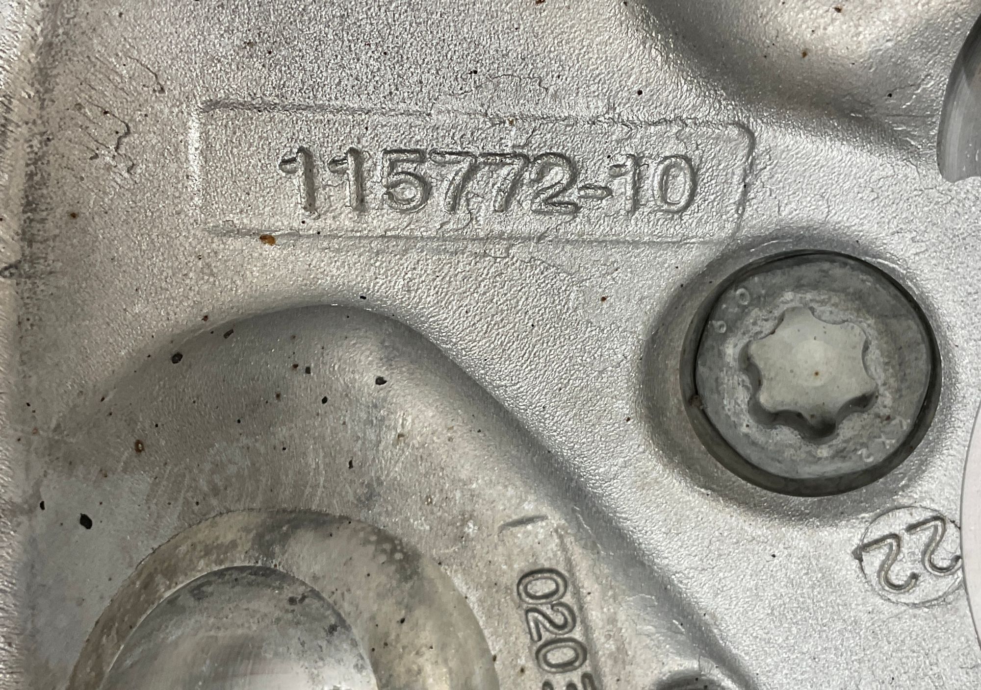 https://gcs.partsauto.market/rn-stockpro.appspot.com/thmbs/userImages/h353NjtZg3VDP19b5HMt7LlpbQ93/part/f58f92fe-45bf-45b0-ab4b-bb2a5023ca04_1748598147129.jpg