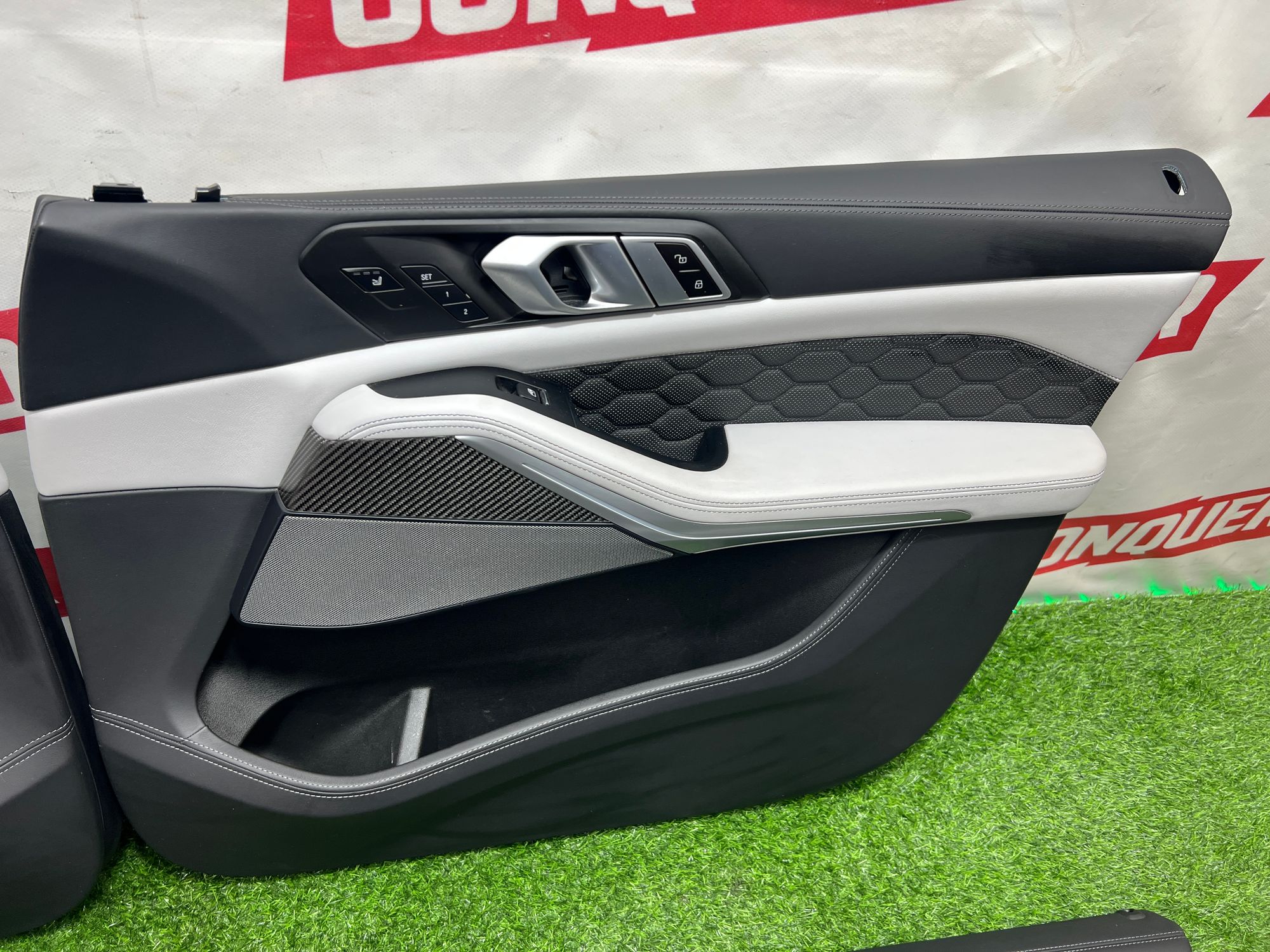 https://gcs.partsauto.market/rn-stockpro.appspot.com/thmbs/userImages/h353NjtZg3VDP19b5HMt7LlpbQ93/part/f5ec4f61-04ad-4c91-801c-914e1fc866fd_1734004285171.jpg