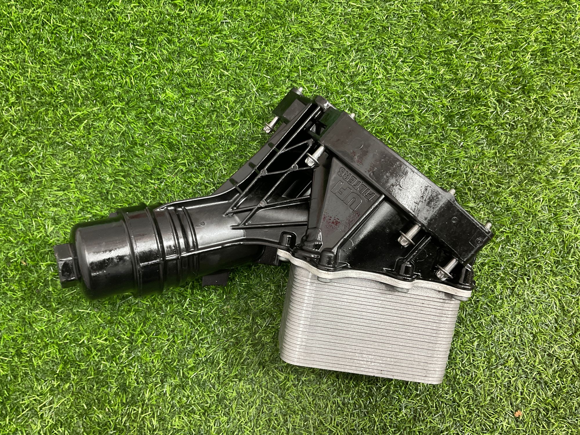 https://gcs.partsauto.market/rn-stockpro.appspot.com/thmbs/userImages/h353NjtZg3VDP19b5HMt7LlpbQ93/part/f891a91b-1402-4bca-8001-85570a254ea1_1741596673808.jpg