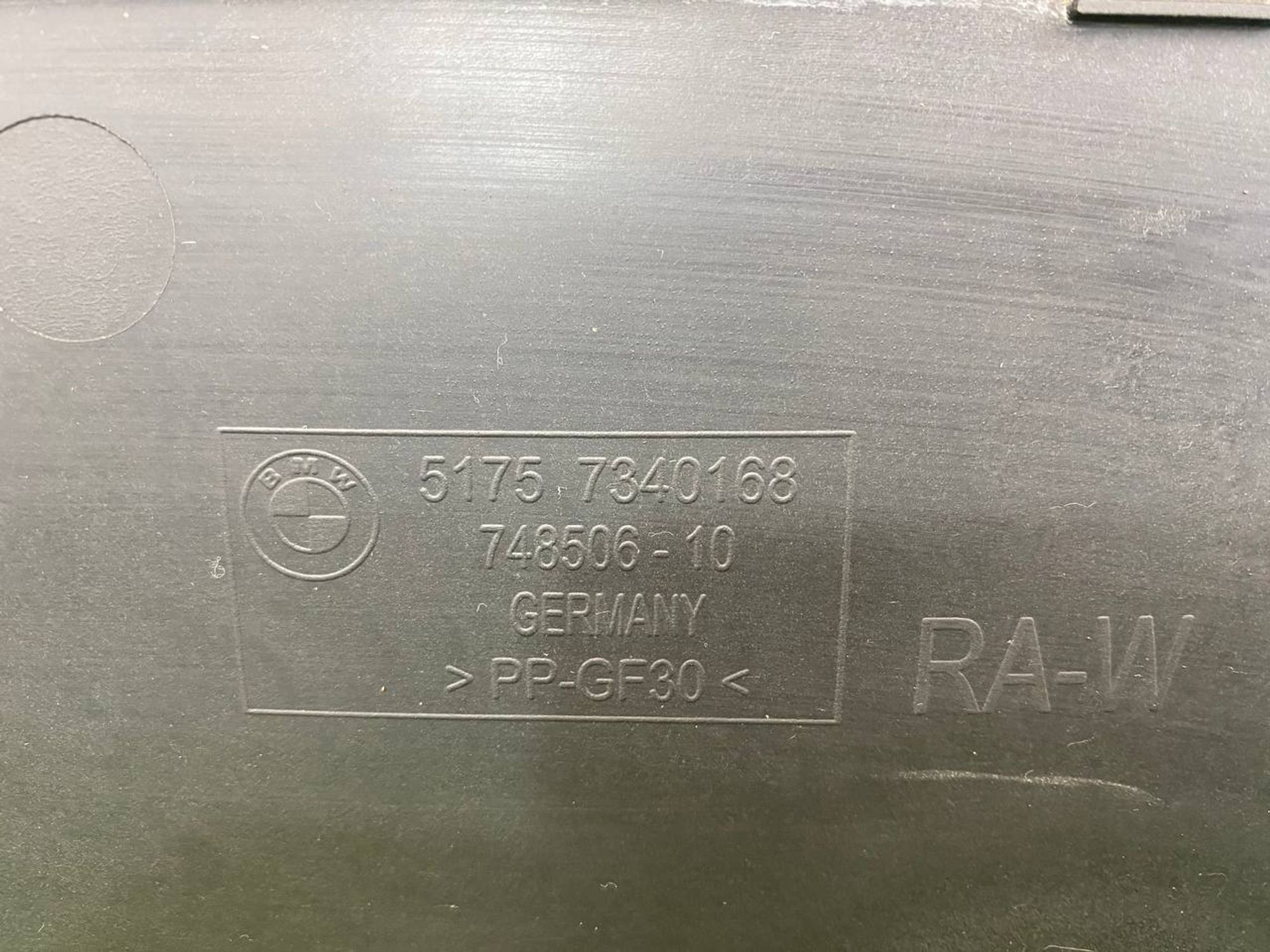 https://gcs.partsauto.market/rn-stockpro.appspot.com/thmbs/userImages/h353NjtZg3VDP19b5HMt7LlpbQ93/part/fb6fa236-705d-4e0f-8c8d-3c0e1b4be152_1748339970652.jpg