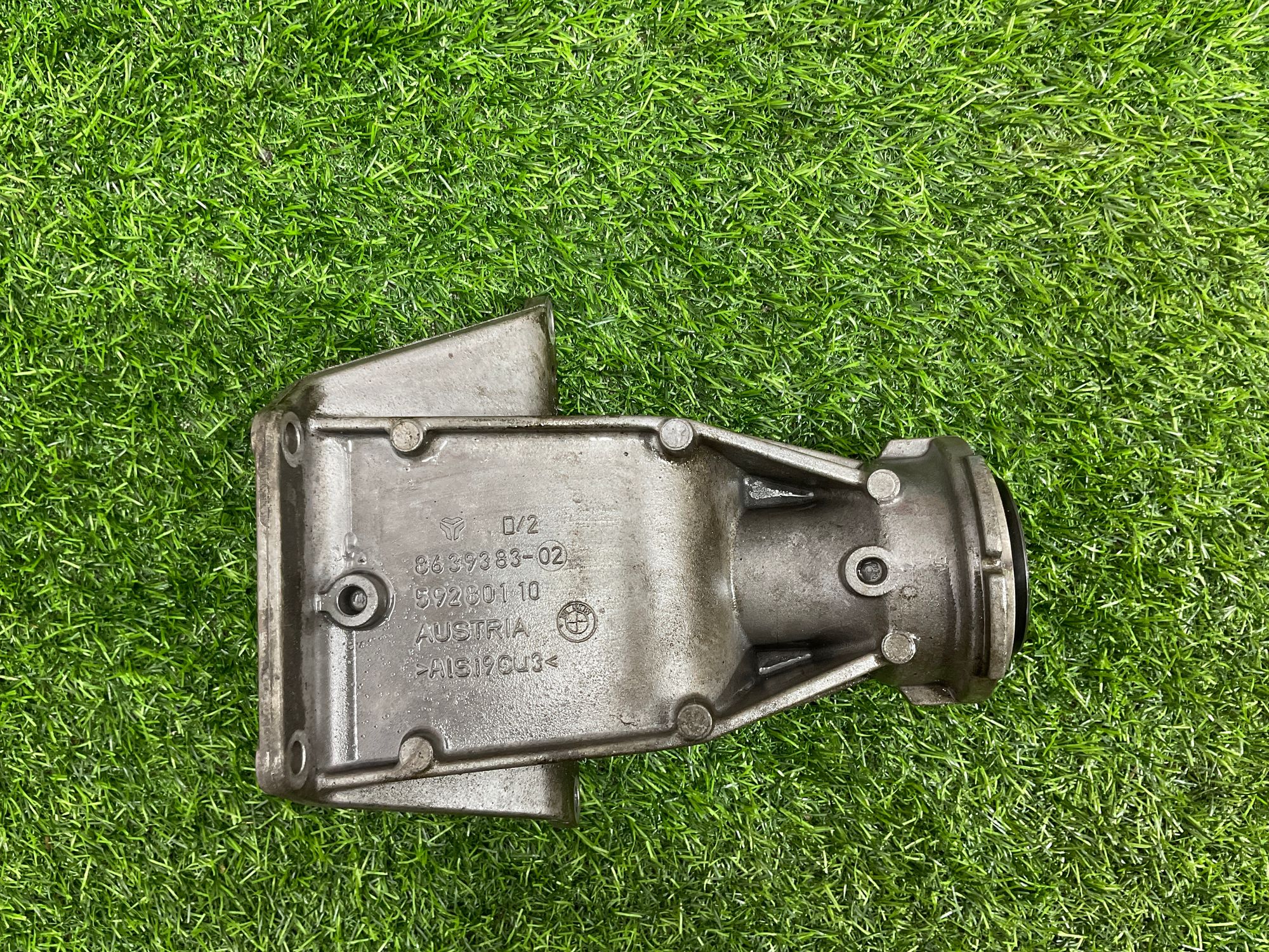 https://gcs.partsauto.market/rn-stockpro.appspot.com/thmbs/userImages/h353NjtZg3VDP19b5HMt7LlpbQ93/part/fc044a13-8c76-47ac-a738-ca5713d0f1e1_1741596518977.jpg